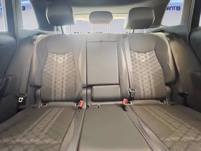 Volkswagen Tiguan view 10