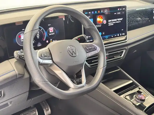 Volkswagen Tiguan view 19
