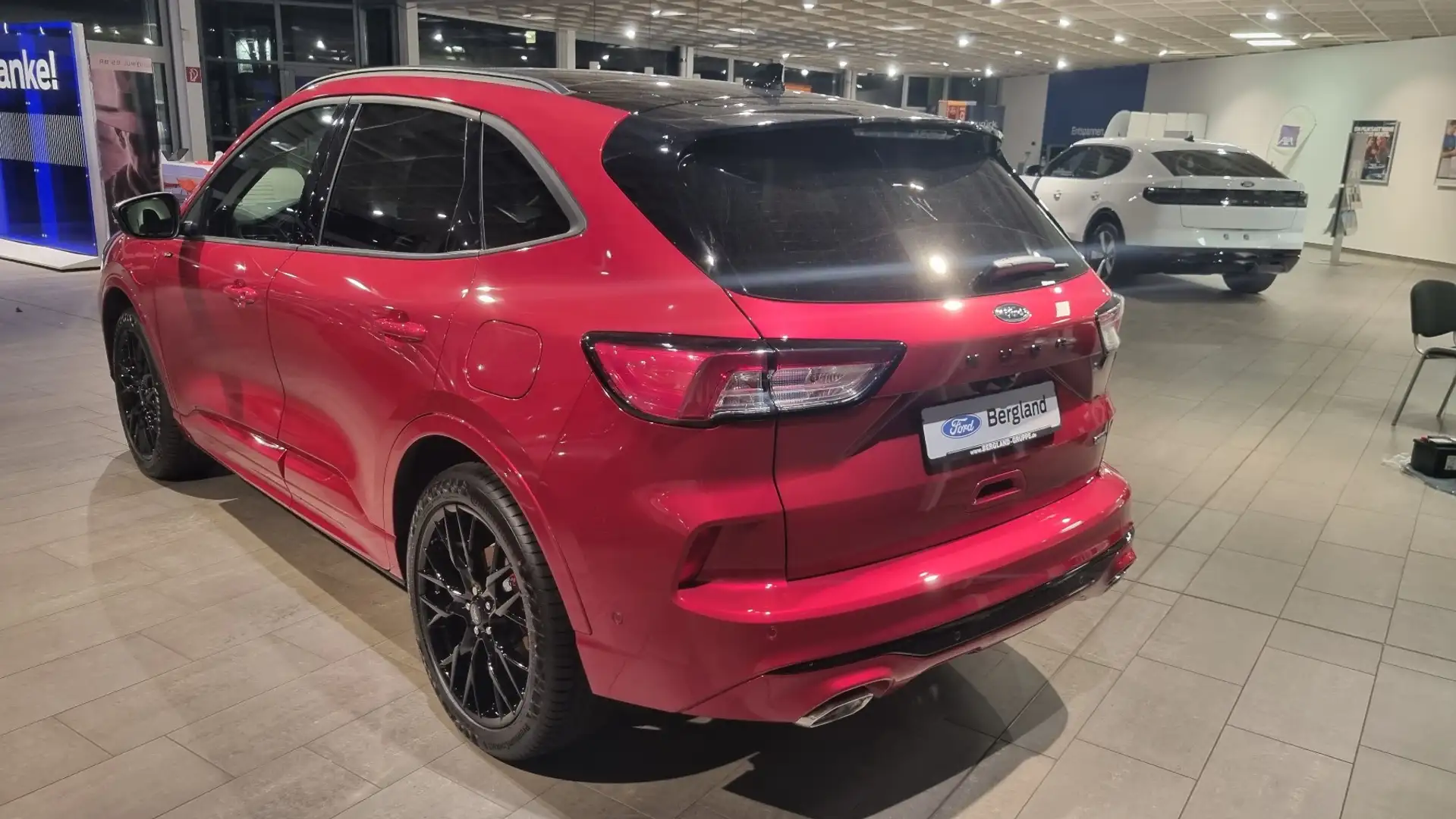 Ford Kuga ST-LINE X 2.5 PHEV 225PS CVT FWD Rot - 2