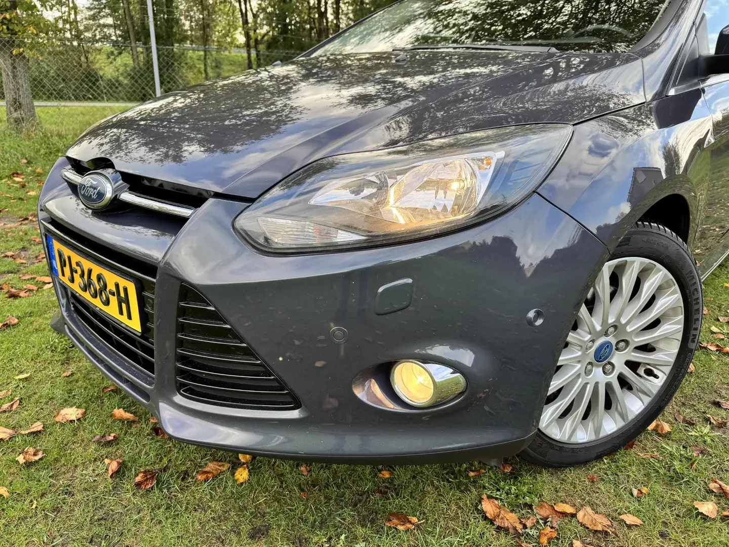 Ford Focus 1.6 EB 150PK Titanium First Ed. | CLIMA | CRUISE | Gris - 2