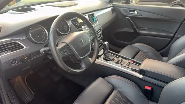 Peugeot Unknown Model view 8