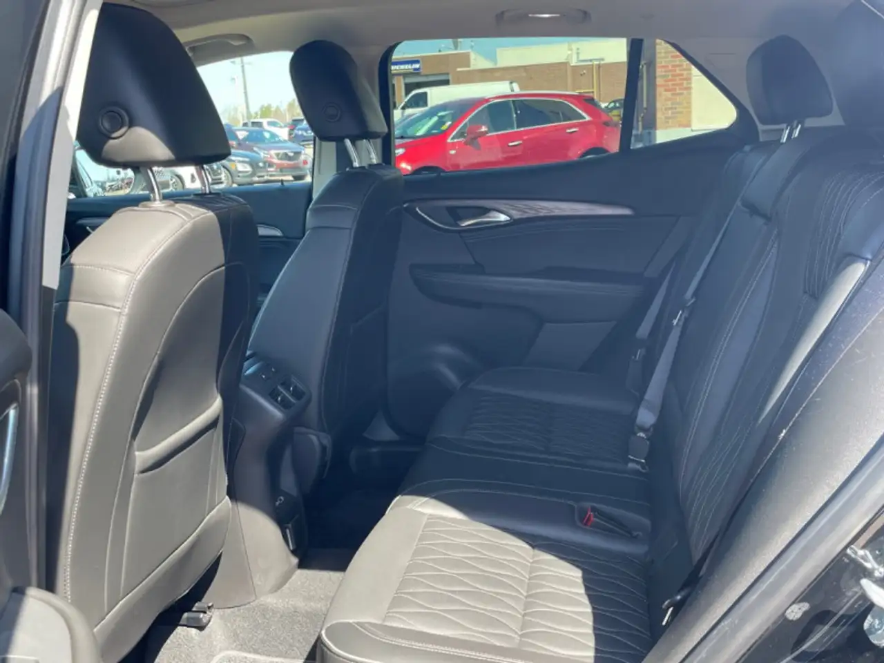 Buick Envision снимка Buick Envision