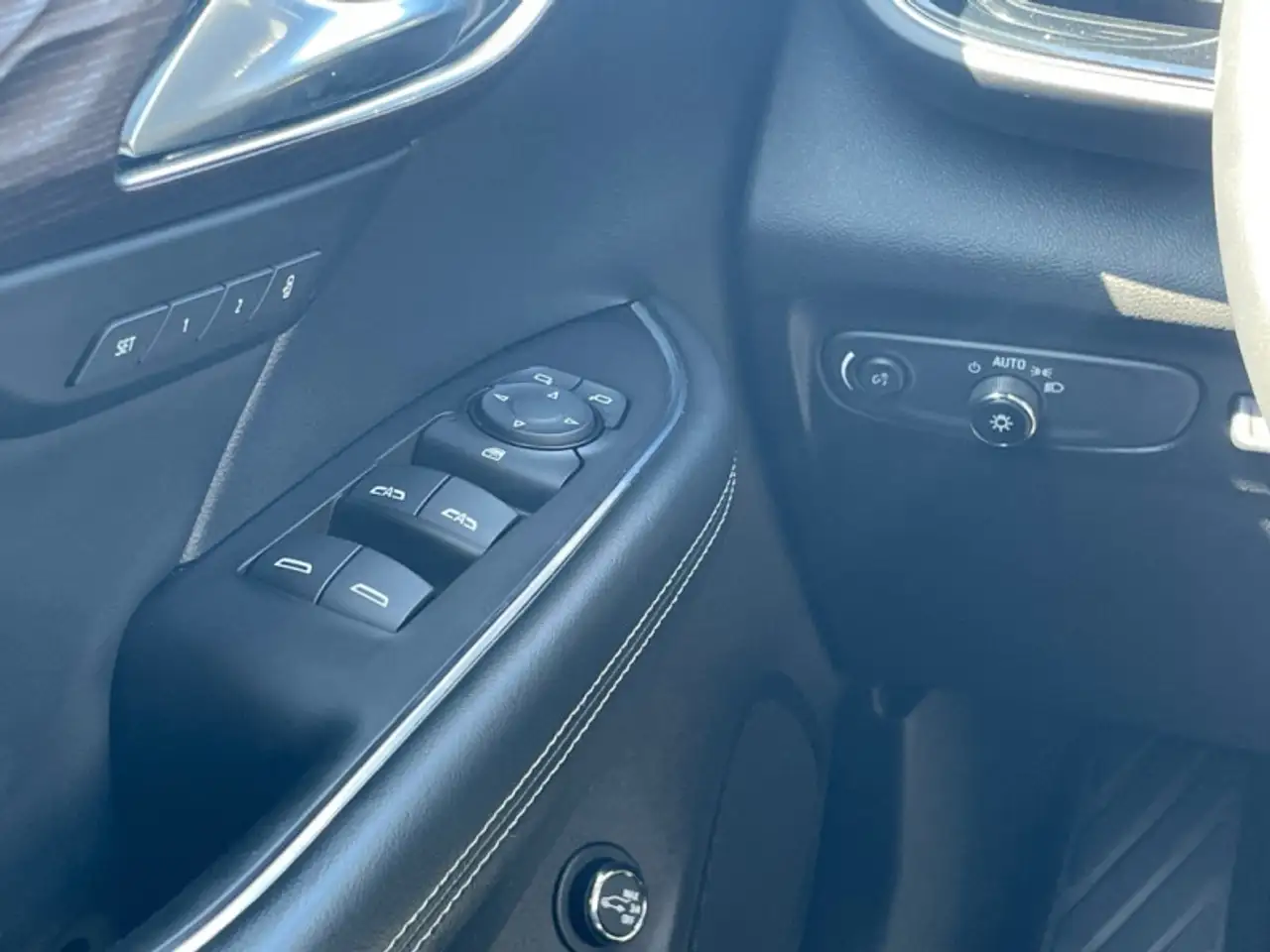 Buick Envision снимка Buick Envision
