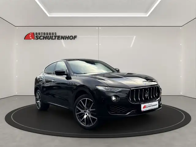Maserati Levante Diesel 3.0 V6 EXCLUSIVE*PANO*KAMERA*1-HA