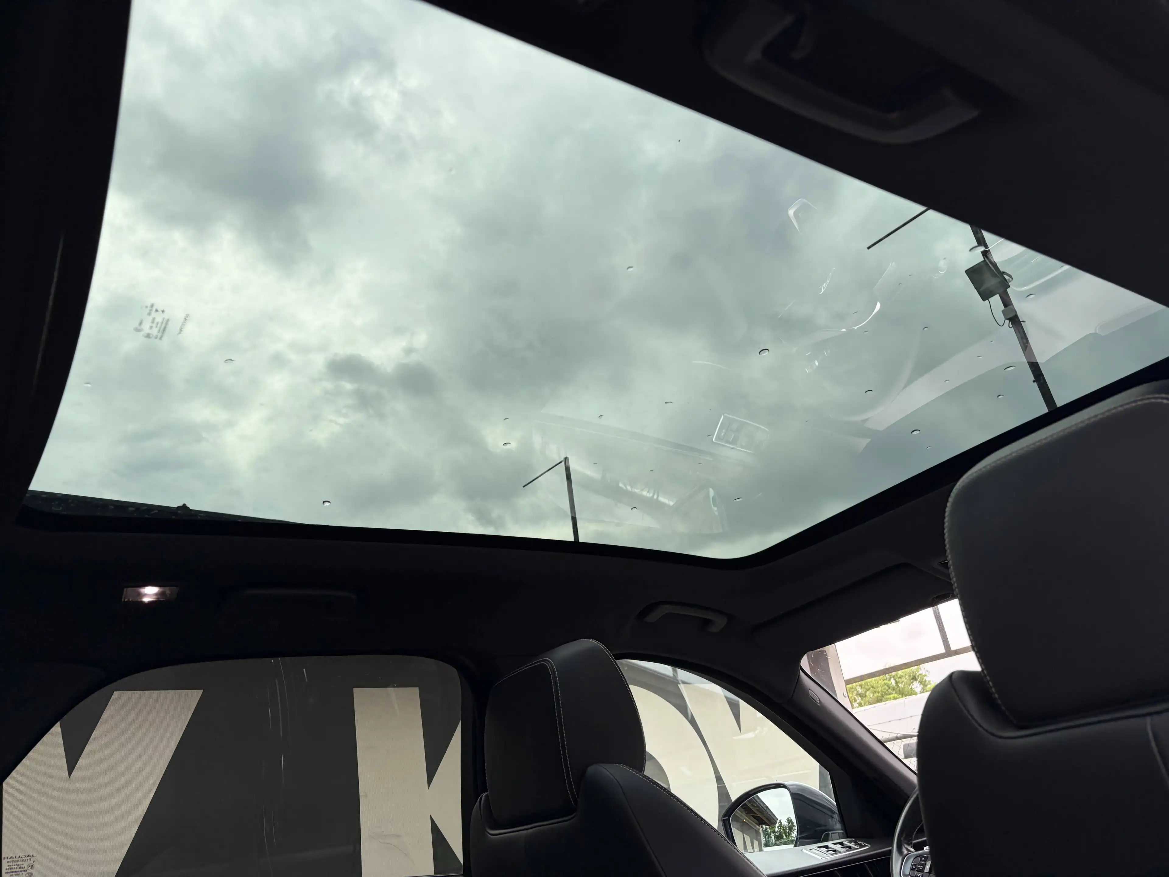 Jaguar E-Pace E-Pace 2.0 D AWD R-Sport — photo 15