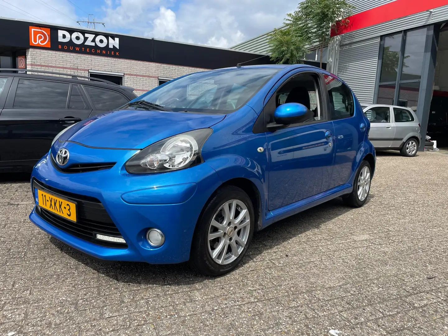 Toyota Aygo 1.0 VVT-i Aspiration facelift Blauw - 2