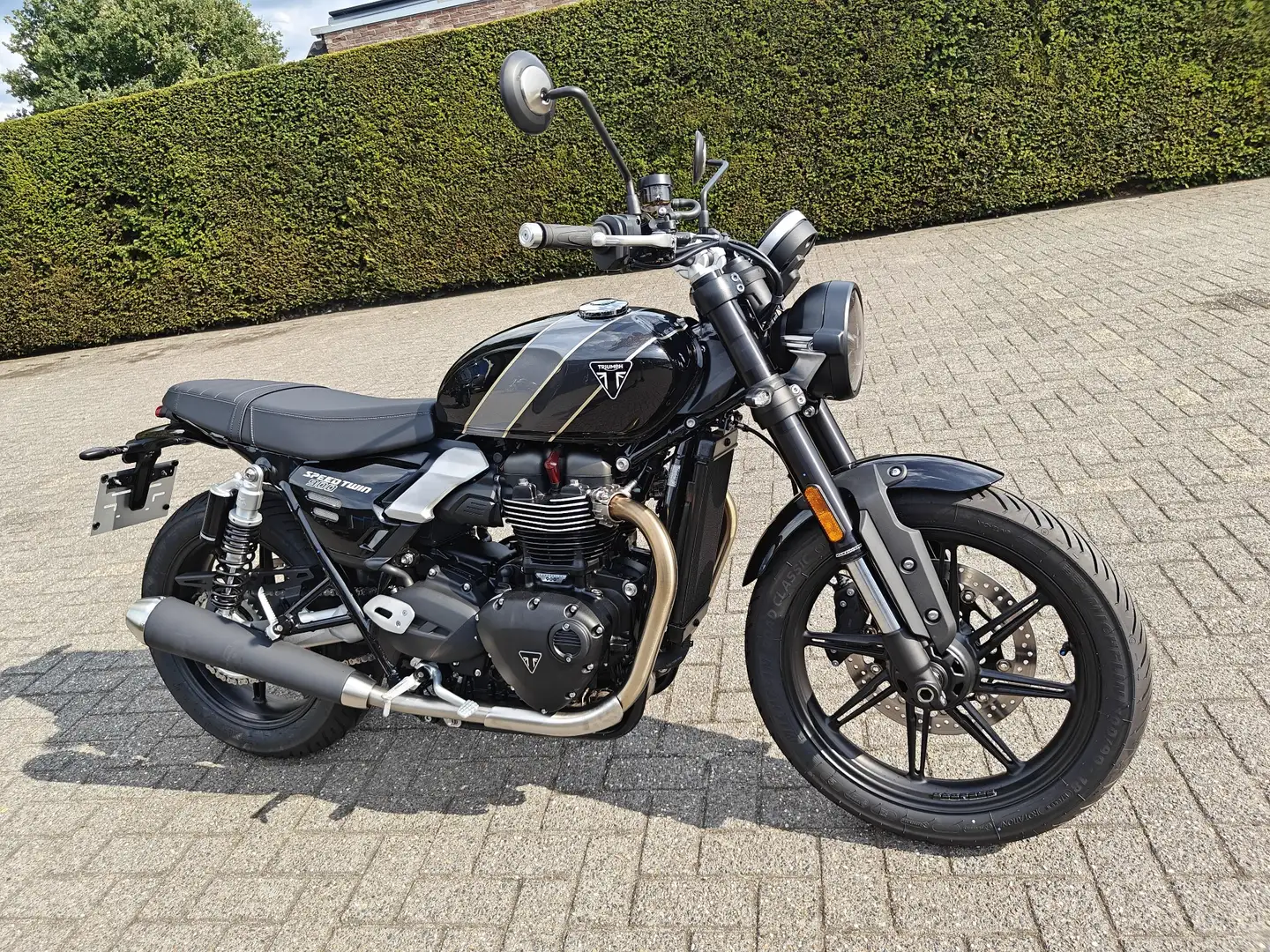 Triumph Speed Twin 900 Noir - 1