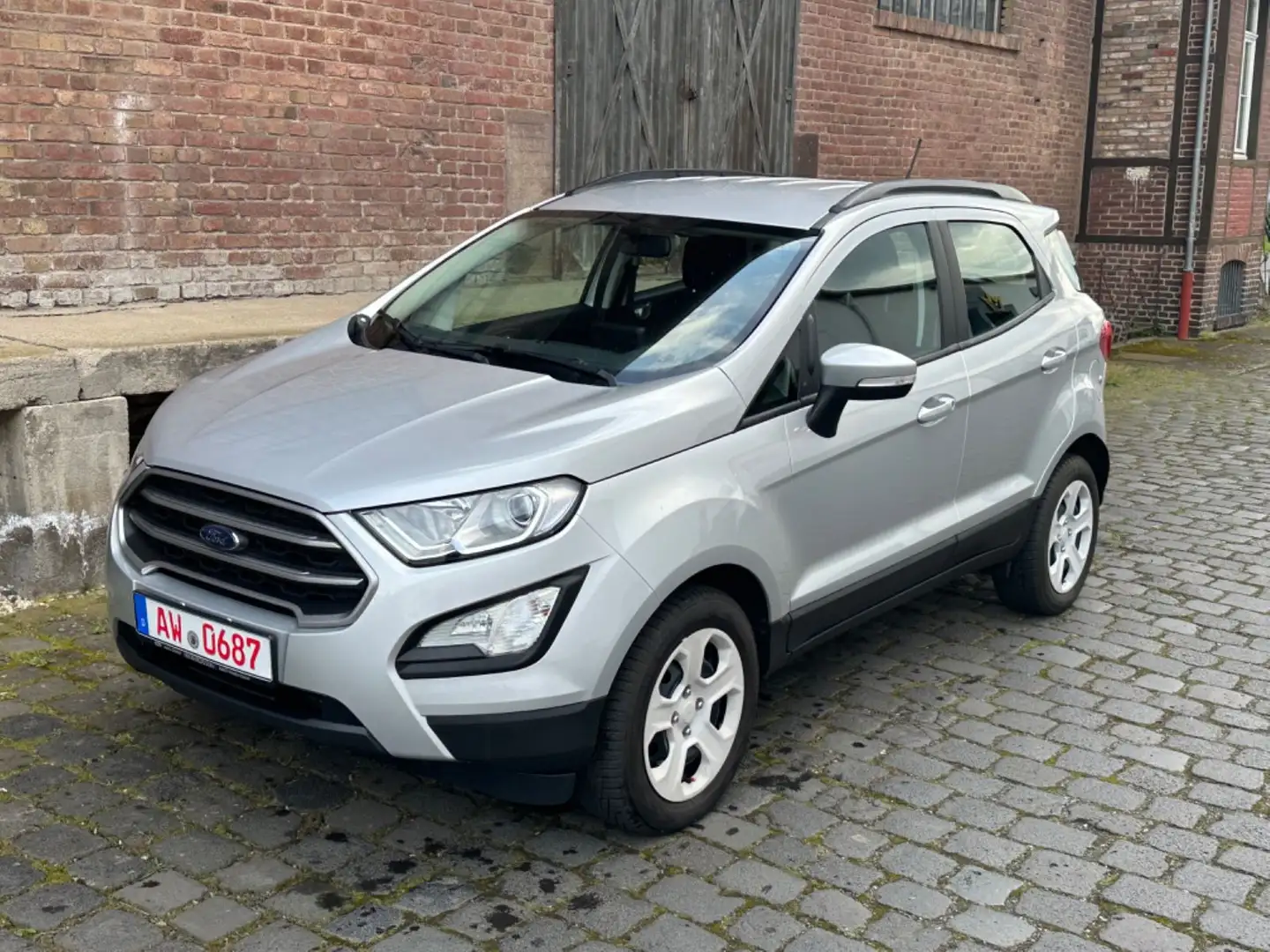 Ford EcoSport Cool & Connect 1Hand Navi 8Fach Silber - 1
