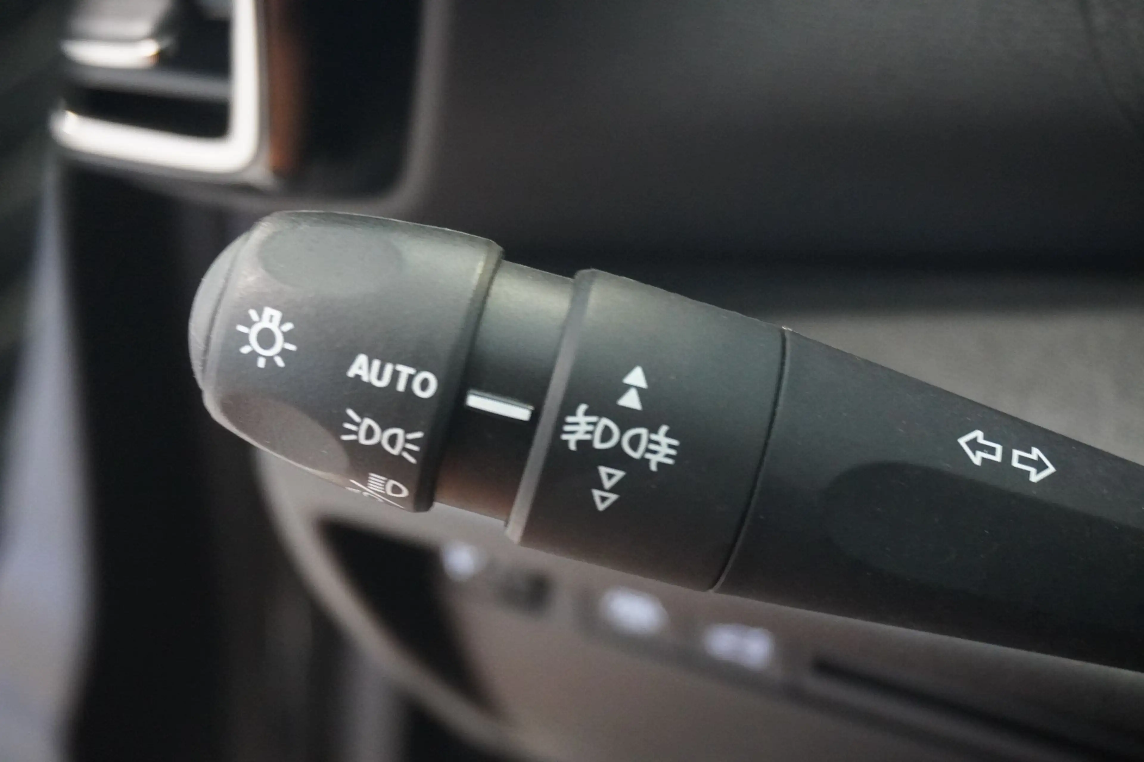 Citroen C4 X PureTech 130 S Aut./LED/Nav. — photo 14