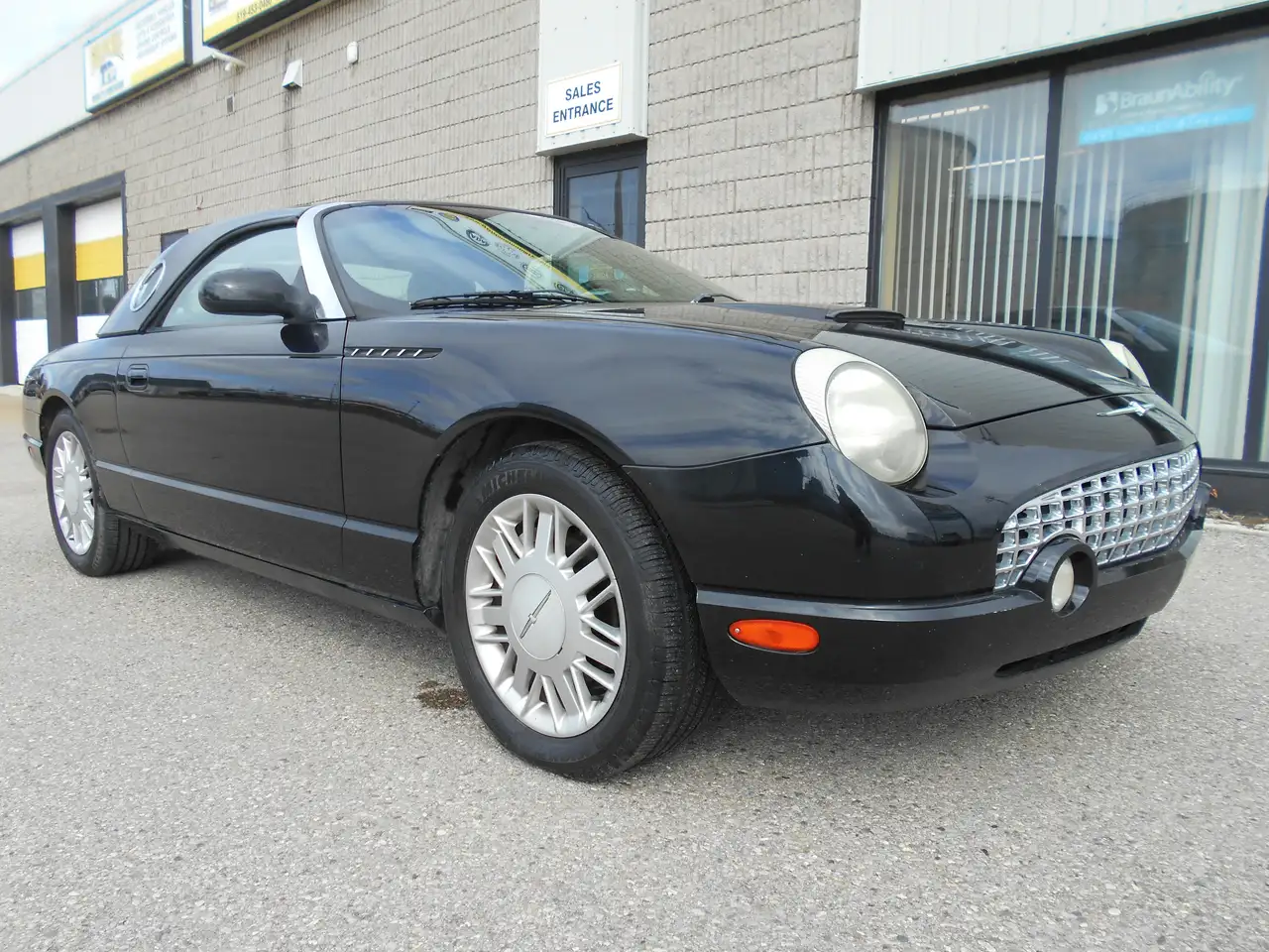 2002 Ford Thunderbird