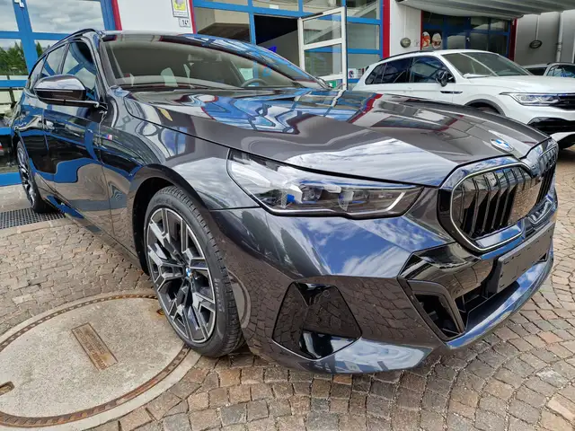 BMW M view 2