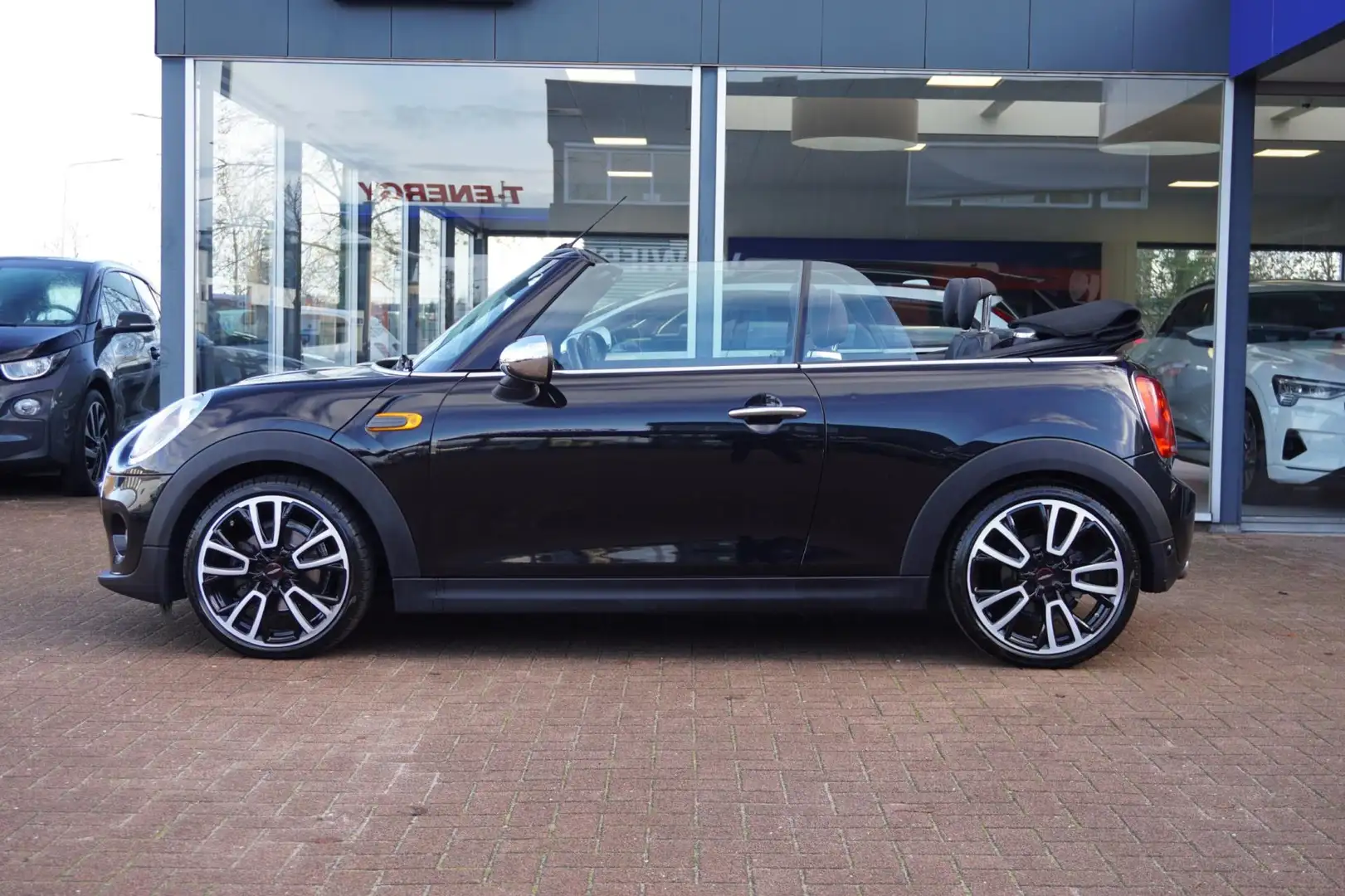 MINI Cooper Cabrio Mini 1.5 Salt Business Cabriolet / Cabrio | Airco Schwarz - 2