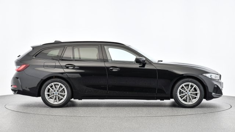 BMW 318 d Touring G21 B47 — photo 10