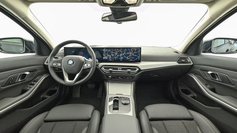 BMW 318 d Touring G21 B47 — photo 2