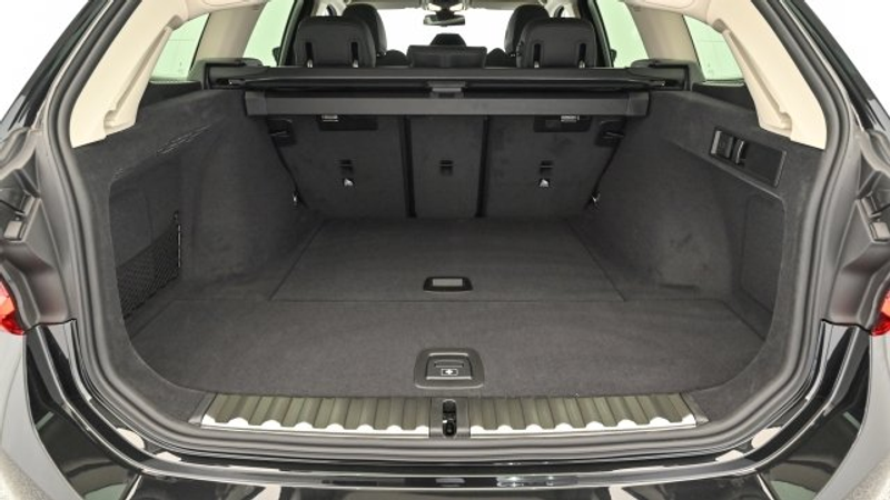 BMW 318 d Touring G21 B47 — photo 14