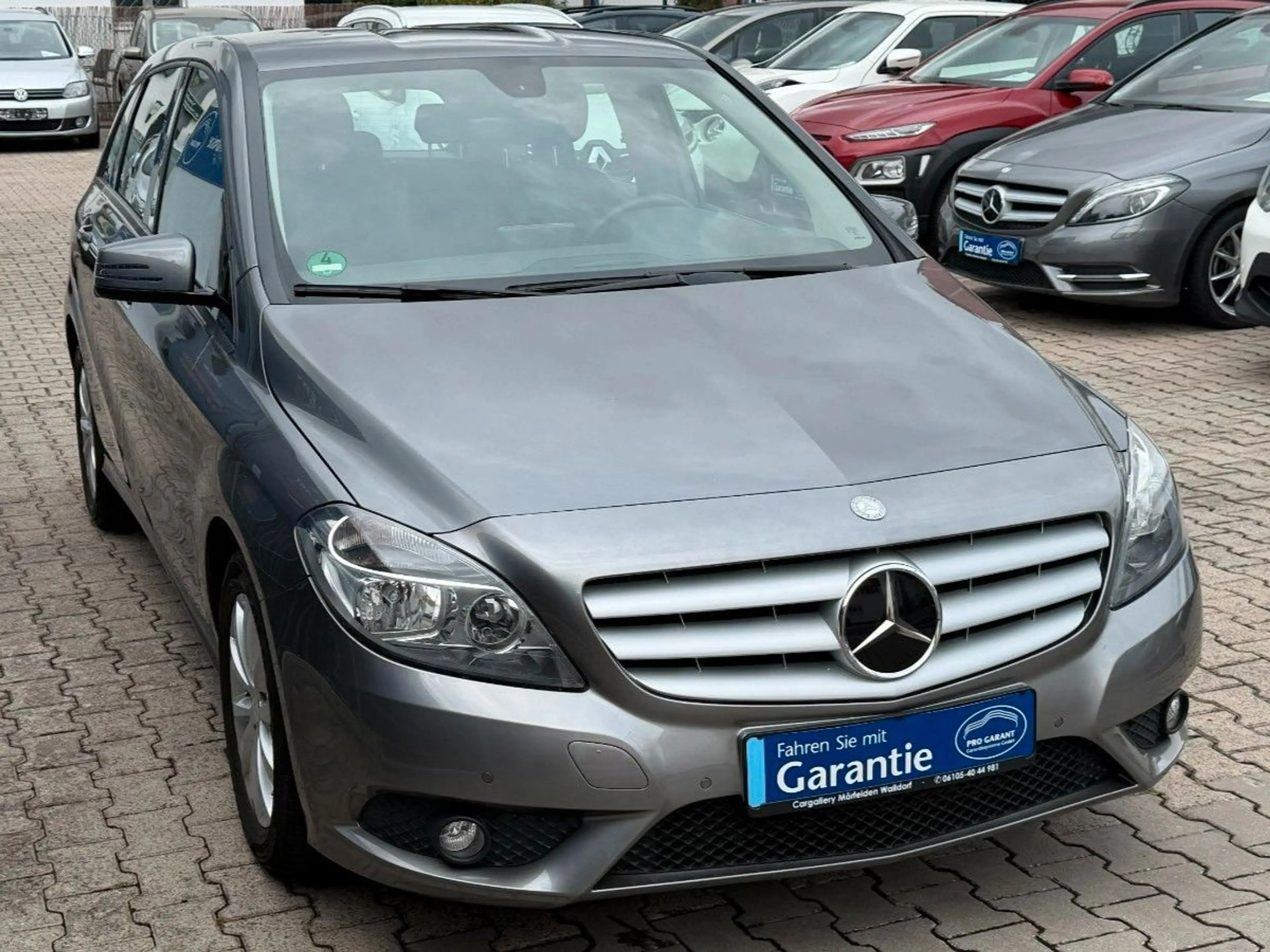 Mercedes-Benz B 180 /Navi/SHZ/Einparkhilfe/Garantie/HU/AU/Neu — photo 3