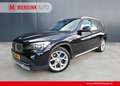 BMW X1 sDrive18i 150 PK Executive NAVI CRUISE ECC AFNB TR Zwart - thumbnail 1