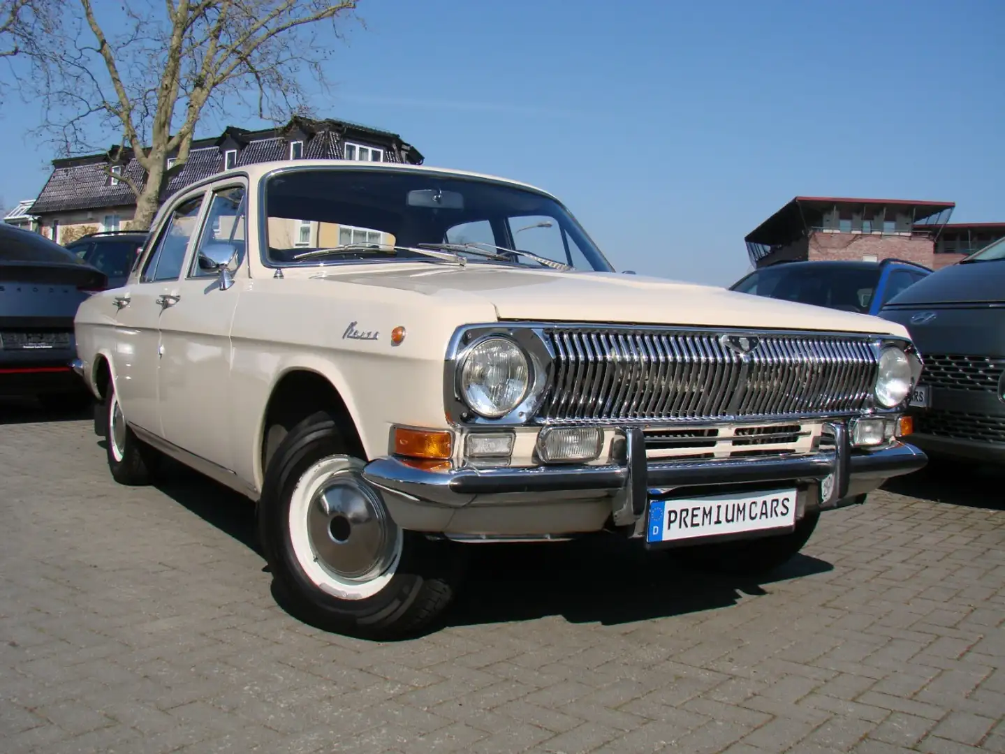 GAZ 24 WOLGA M24 - H-Kennzeichen AHK Beige - 1