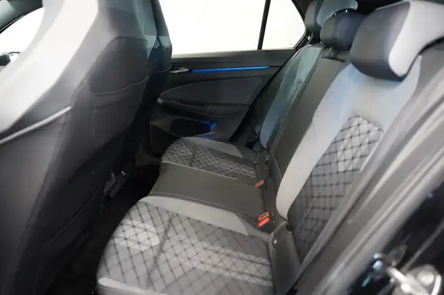 Volkswagen Golf view 20