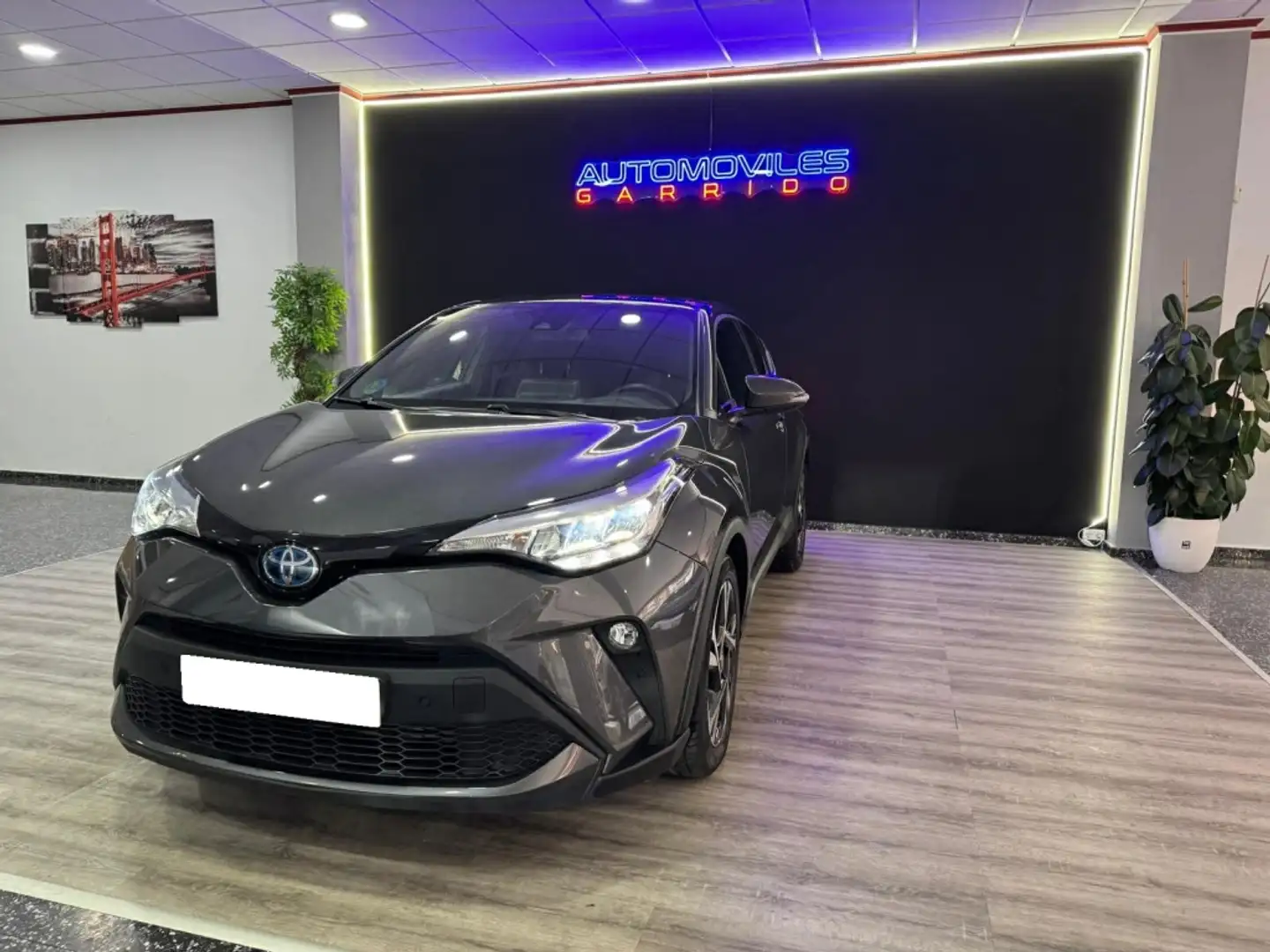 Toyota C-HR 180H Advance Gris - 1