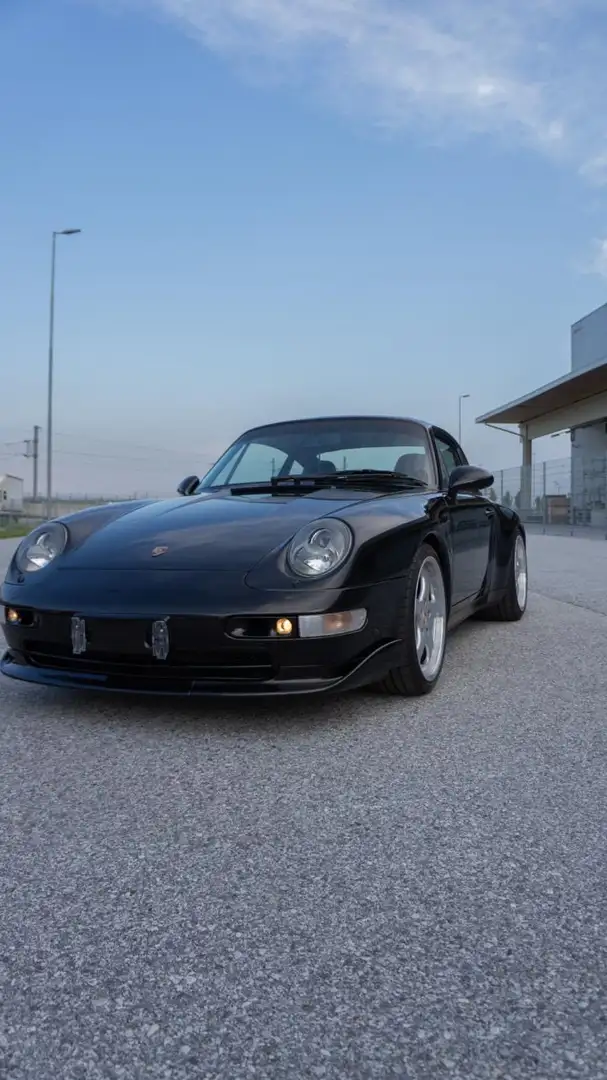 Porsche 993 Carrera 2 - 1