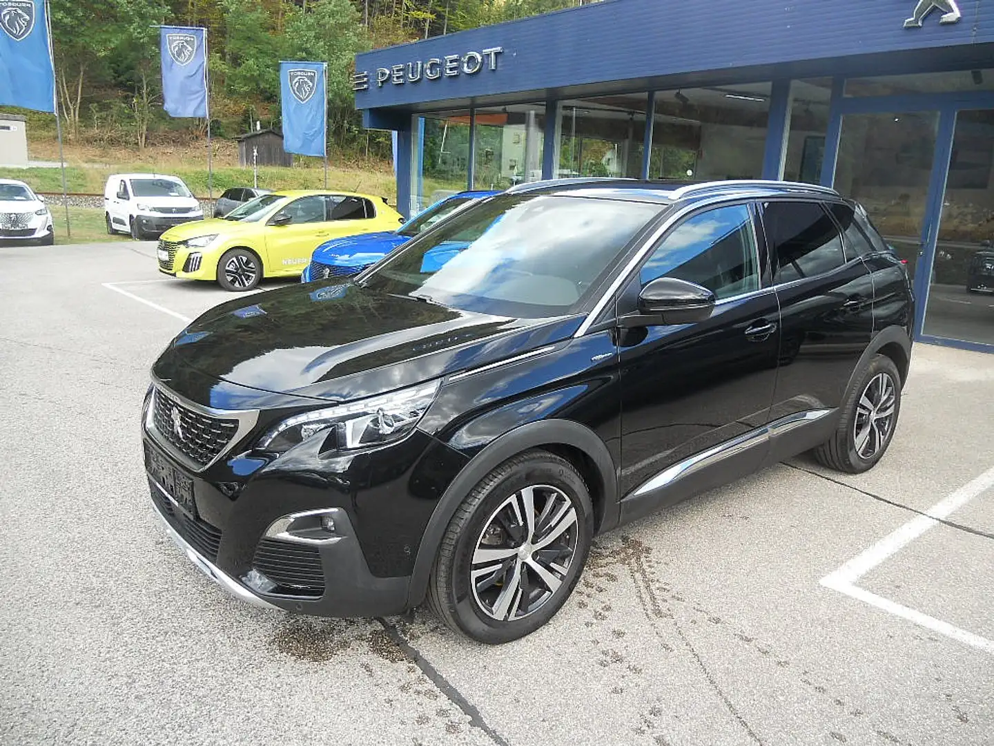 Peugeot 3008 1,5 BlueHDi 130 S&S EAT8 GT Line Aut. Schwarz - 1