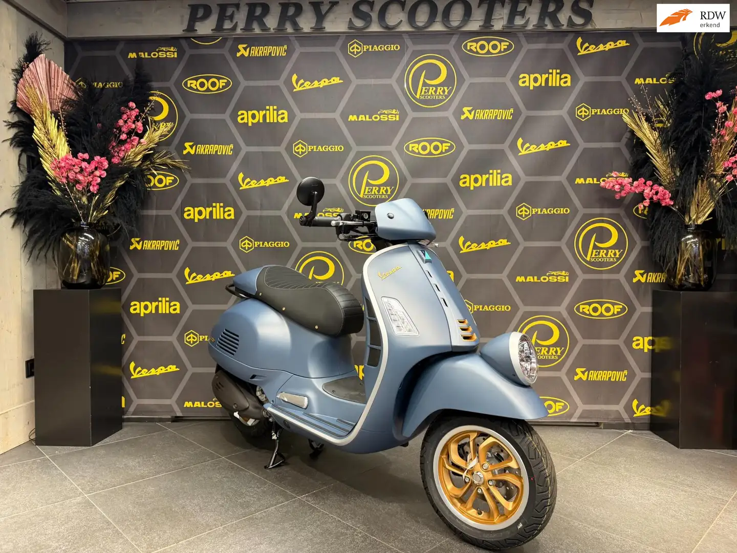 Vespa Scooter GTV Officina 8 310cc HPE Euro5+ 2025 0km | Blauw - 1