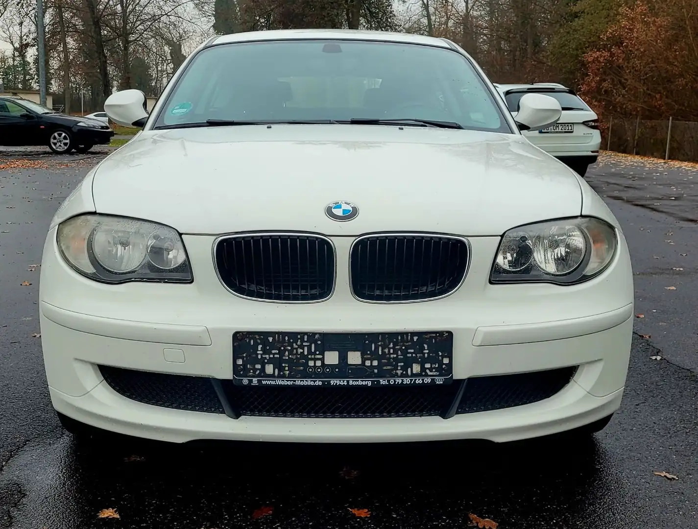 BMW 116 Baureihe 1 Lim. 116i/Tüv.03-27 Weiß - 2