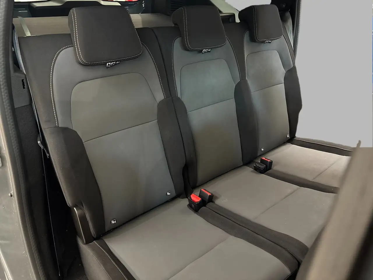 Dacia Jogger 1.6 Hybrid 140 5 posti Extreme, миниатюра 14