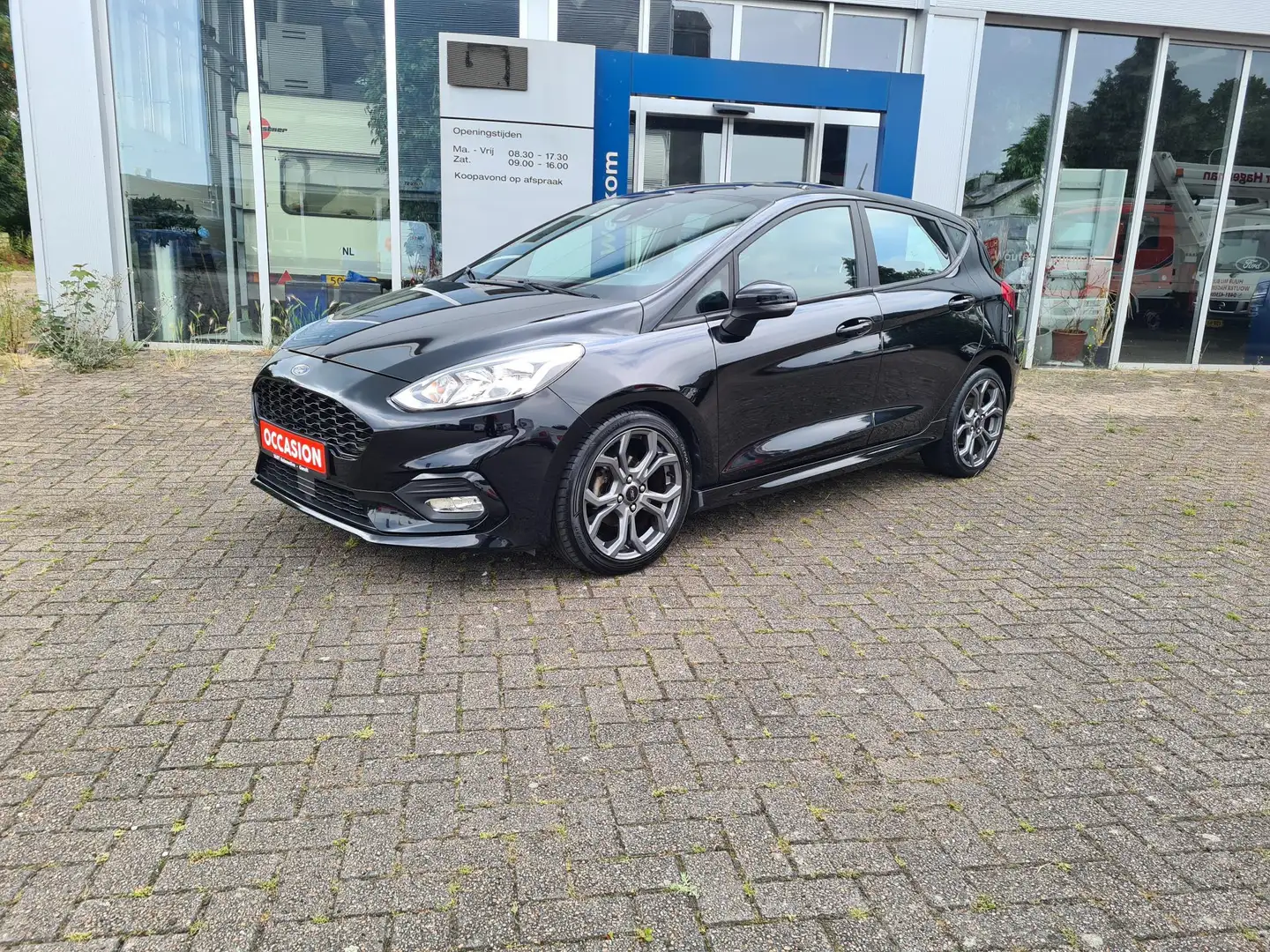 Ford Fiesta 1.0 EcoBoost ST-Line Zwart - 1