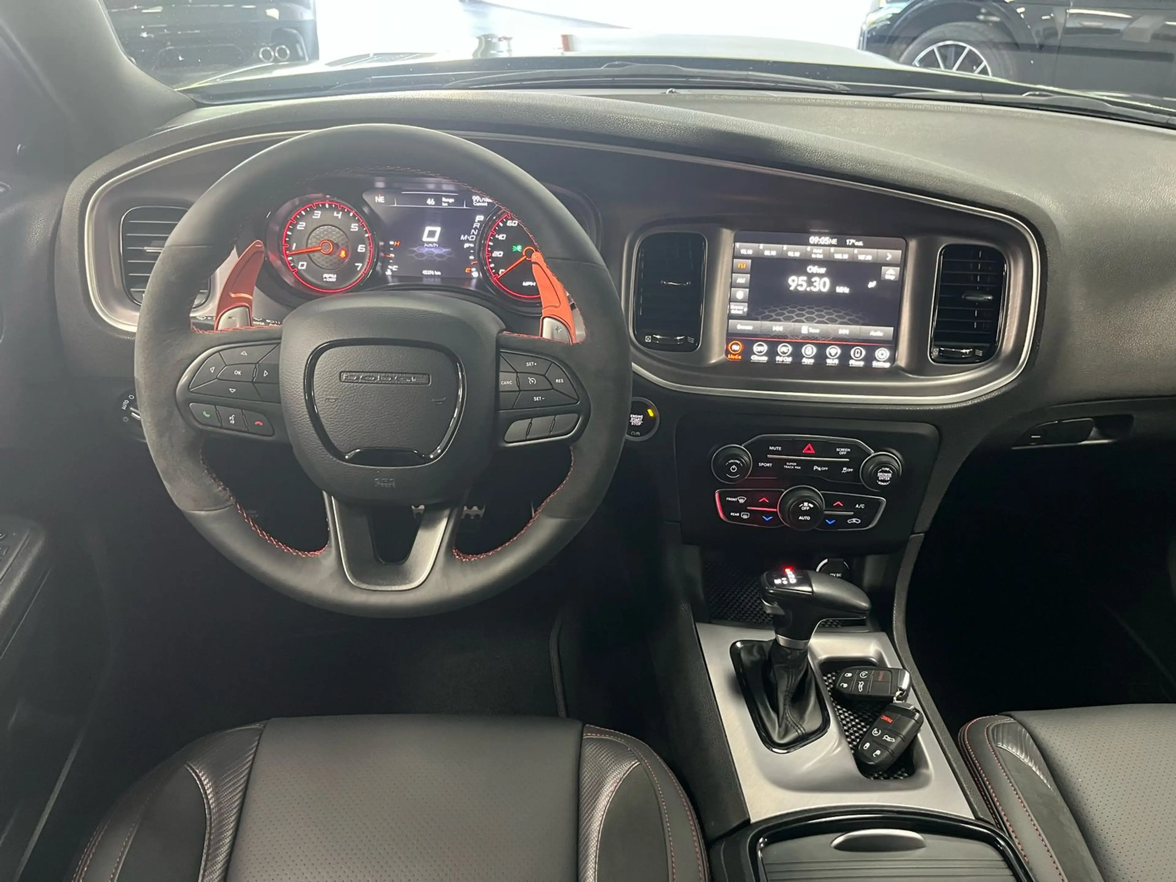 Dodge Charger RT 5,7l V8 *SHZ / AUT / LEDER* — photo 14