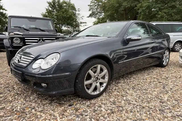 Mercedes-Benz C 350 7G Aut. - Navi-Leder-Pano-BiXenon-2.Hd