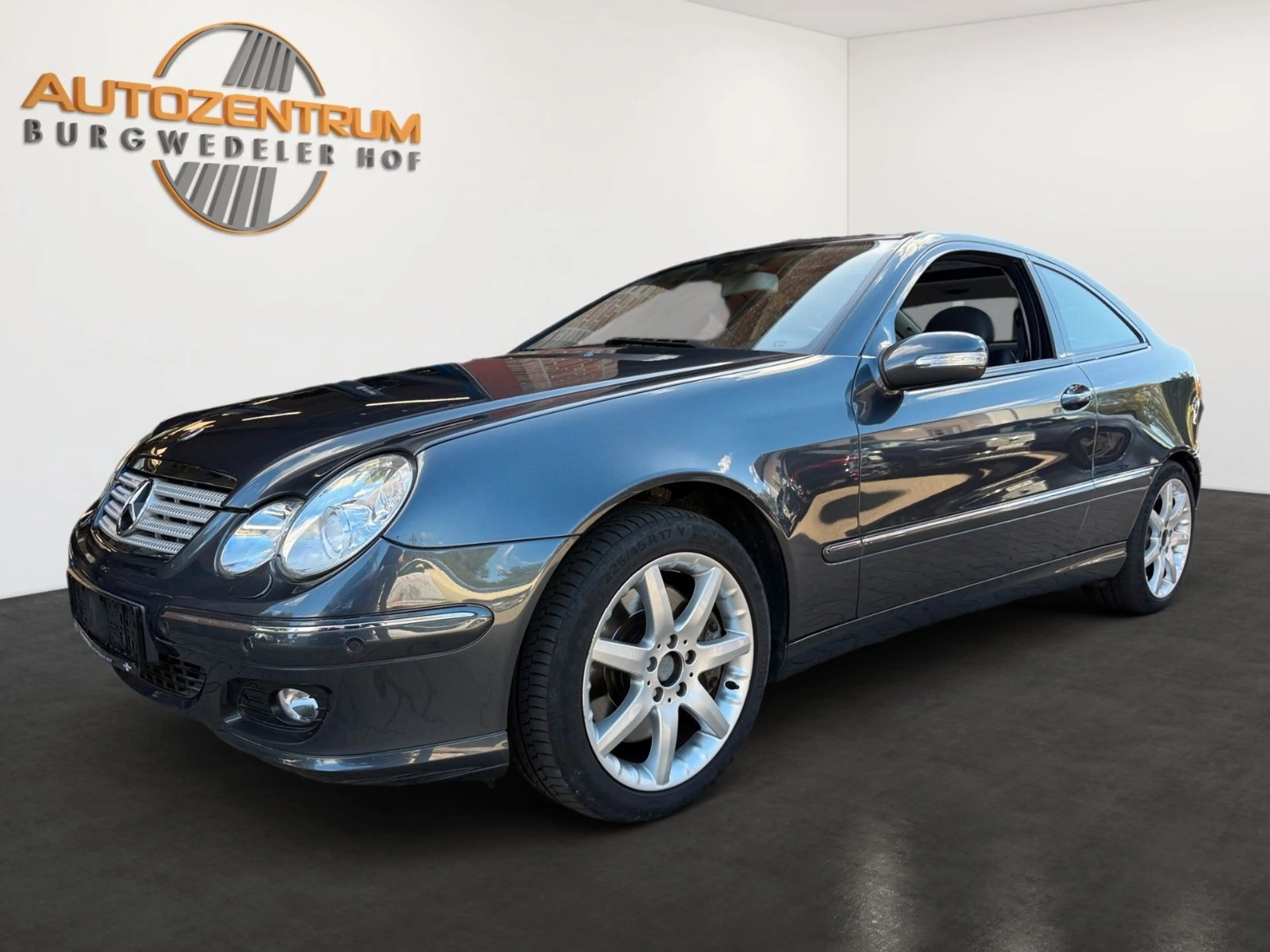 Mercedes-Benz C 350 7G Aut. - Navi-Leder-Pano-BiXenon-2.Hd