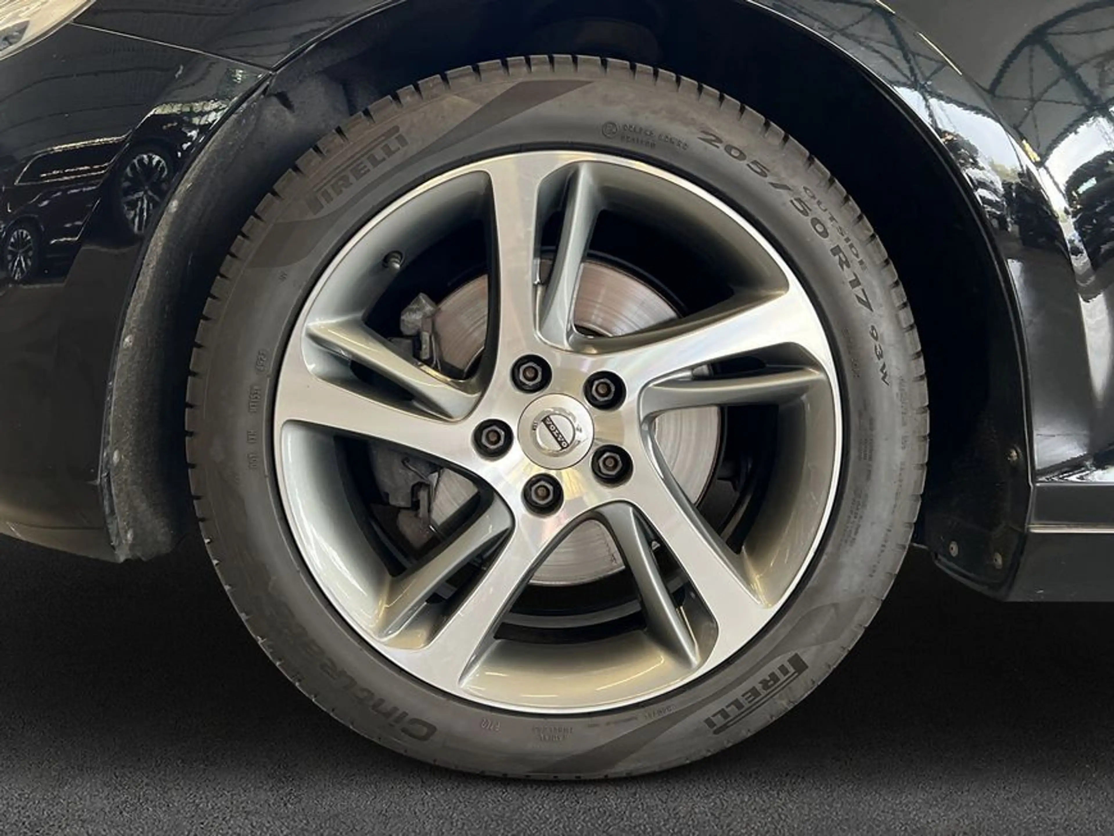 Volvo V40 T2 Momentum Style- Winter- Klima-Komfort-Paket — photo 7
