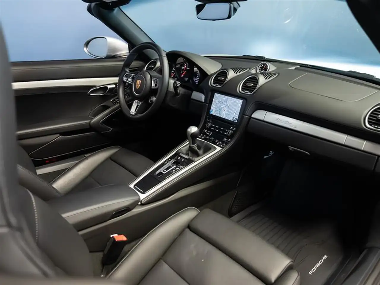 Porsche 718 Boxster снимка Porsche 718 Boxster