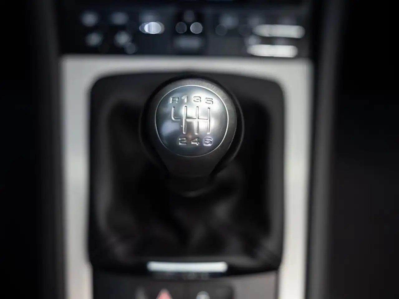 Porsche 718 Boxster снимка Porsche 718 Boxster