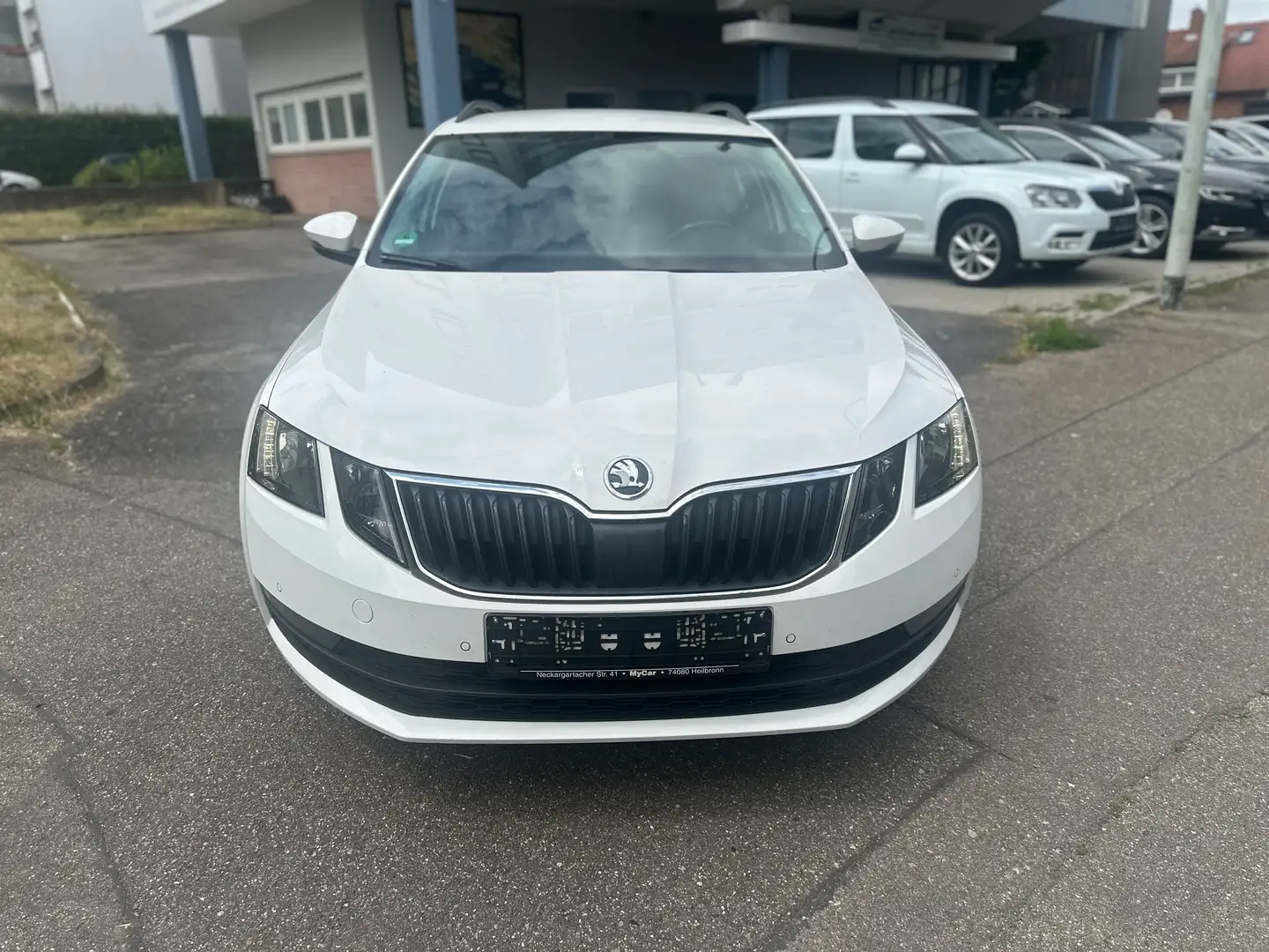Skoda Octavia Ambition 2.0TDI DSG Navigation Euro6 Weiß - 2