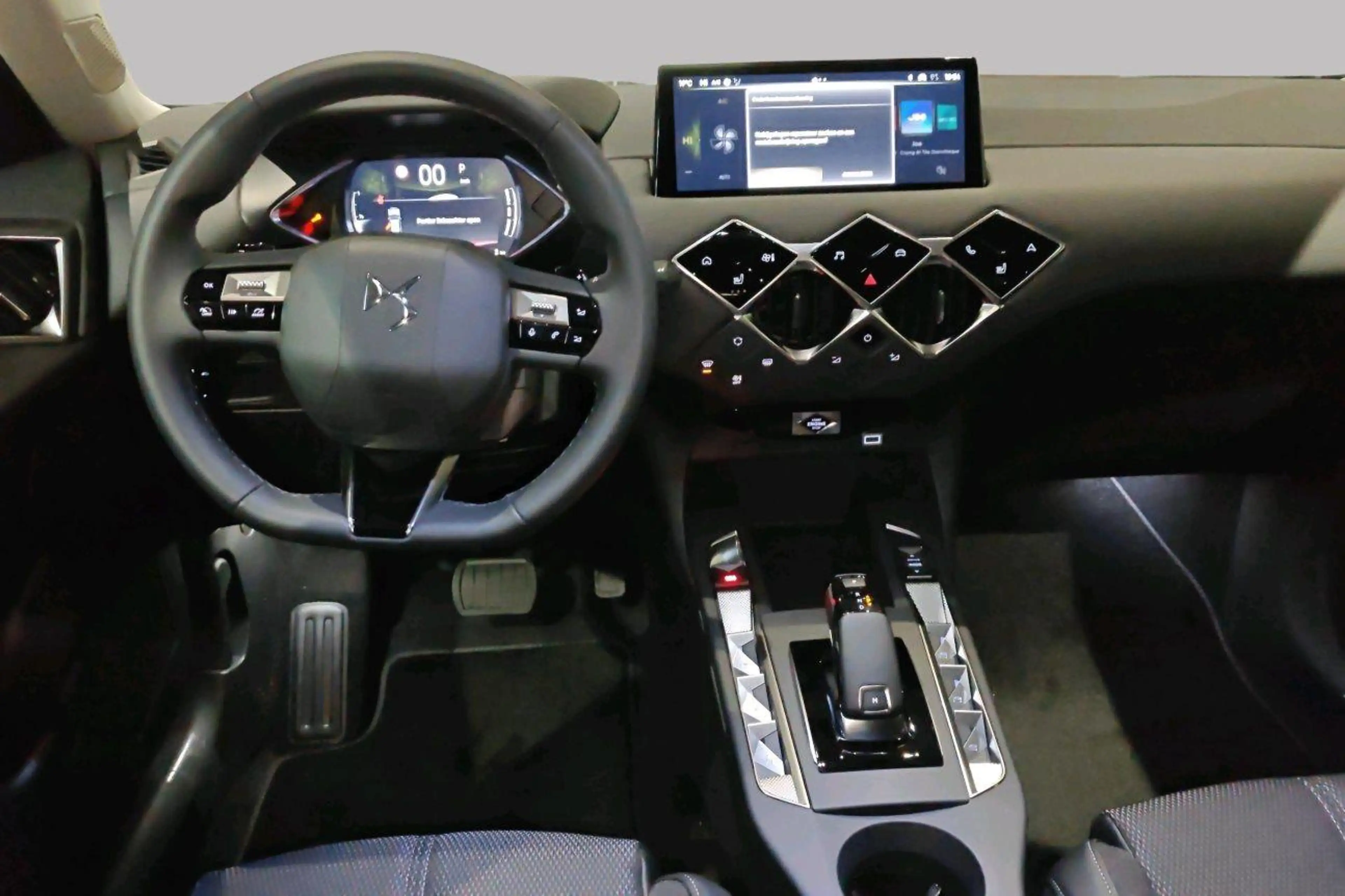 DS Automobiles DS 3 PALLAS — photo 11
