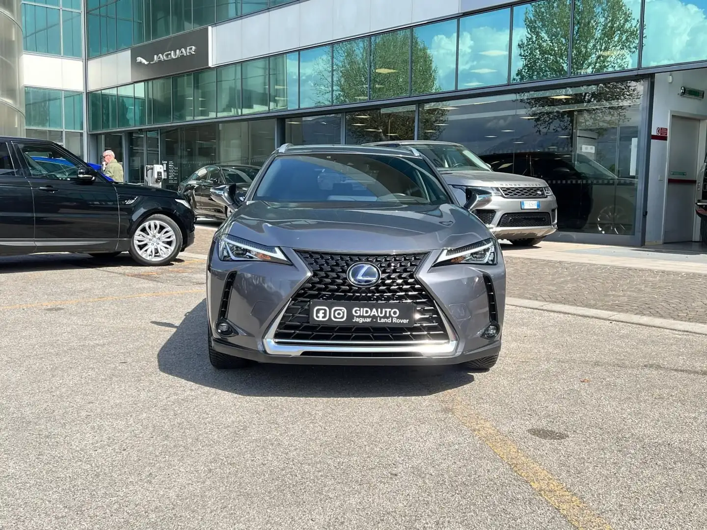 Lexus UX 200 Hybrid 4WD Premium Gris - 2