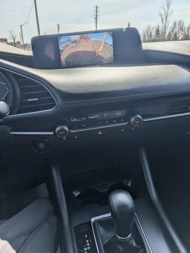 Mazda 3 снимка Mazda 3
