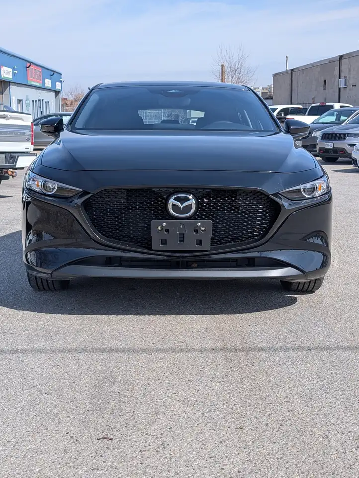 Mazda 3 снимка Mazda 3