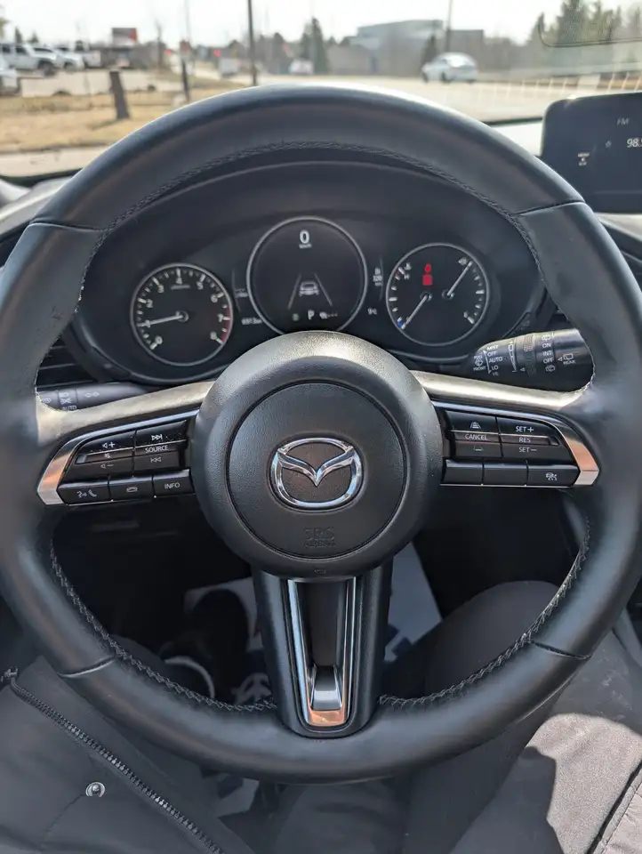 Mazda 3 снимка Mazda 3