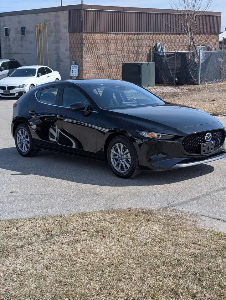 Mazda 3 снимка Mazda 3