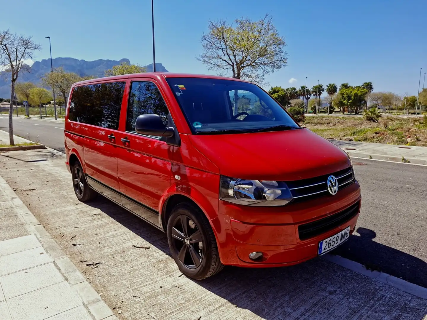 Volkswagen T5 Multivan Multivan Startline 4Motion Rojo - 2