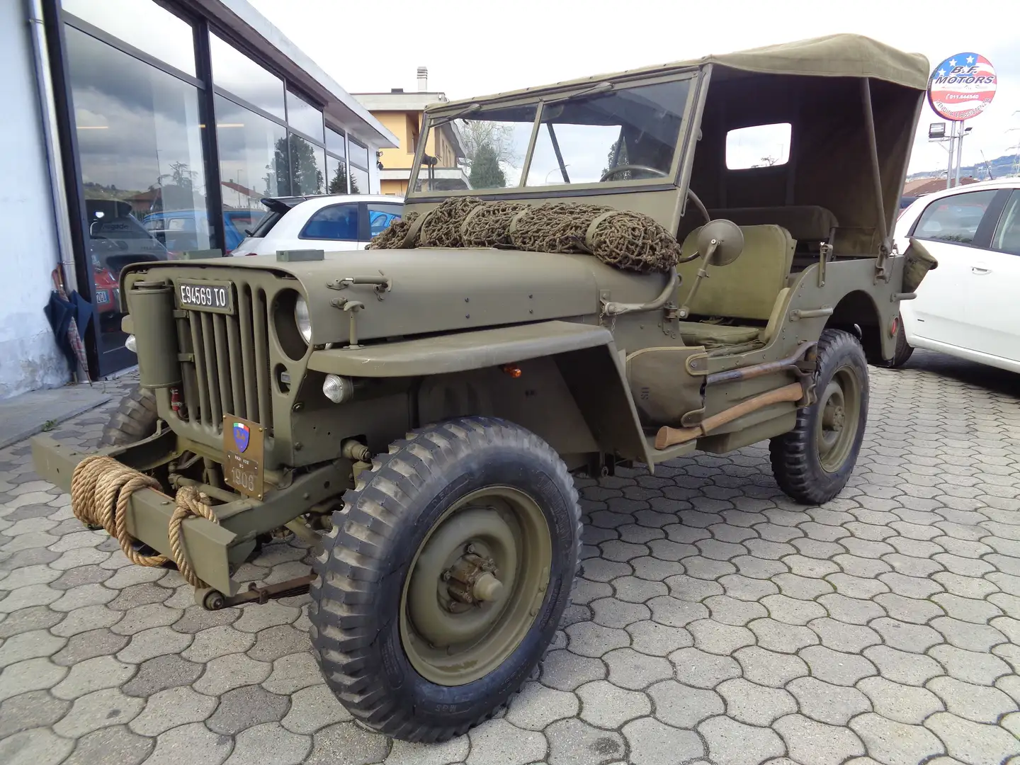 Jeep Willys Ford GPW Verde - 1