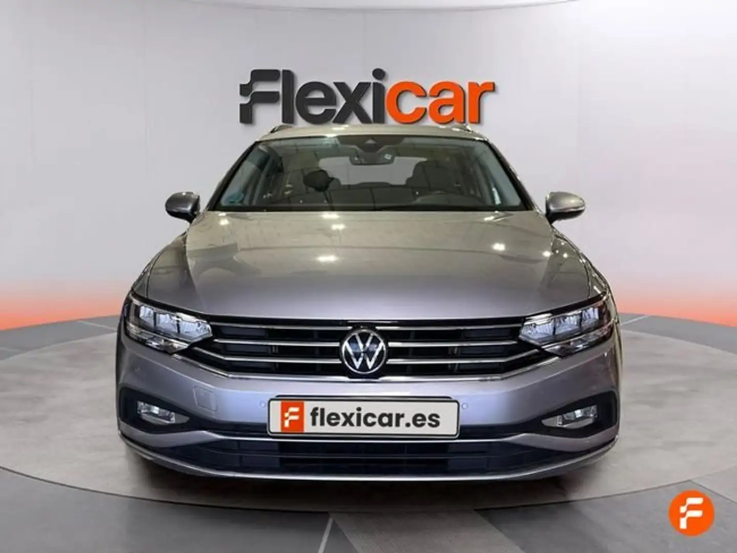 Volkswagen Passat Variant 2.0TDI EVO Business 90kW DSG7 Gris - 2