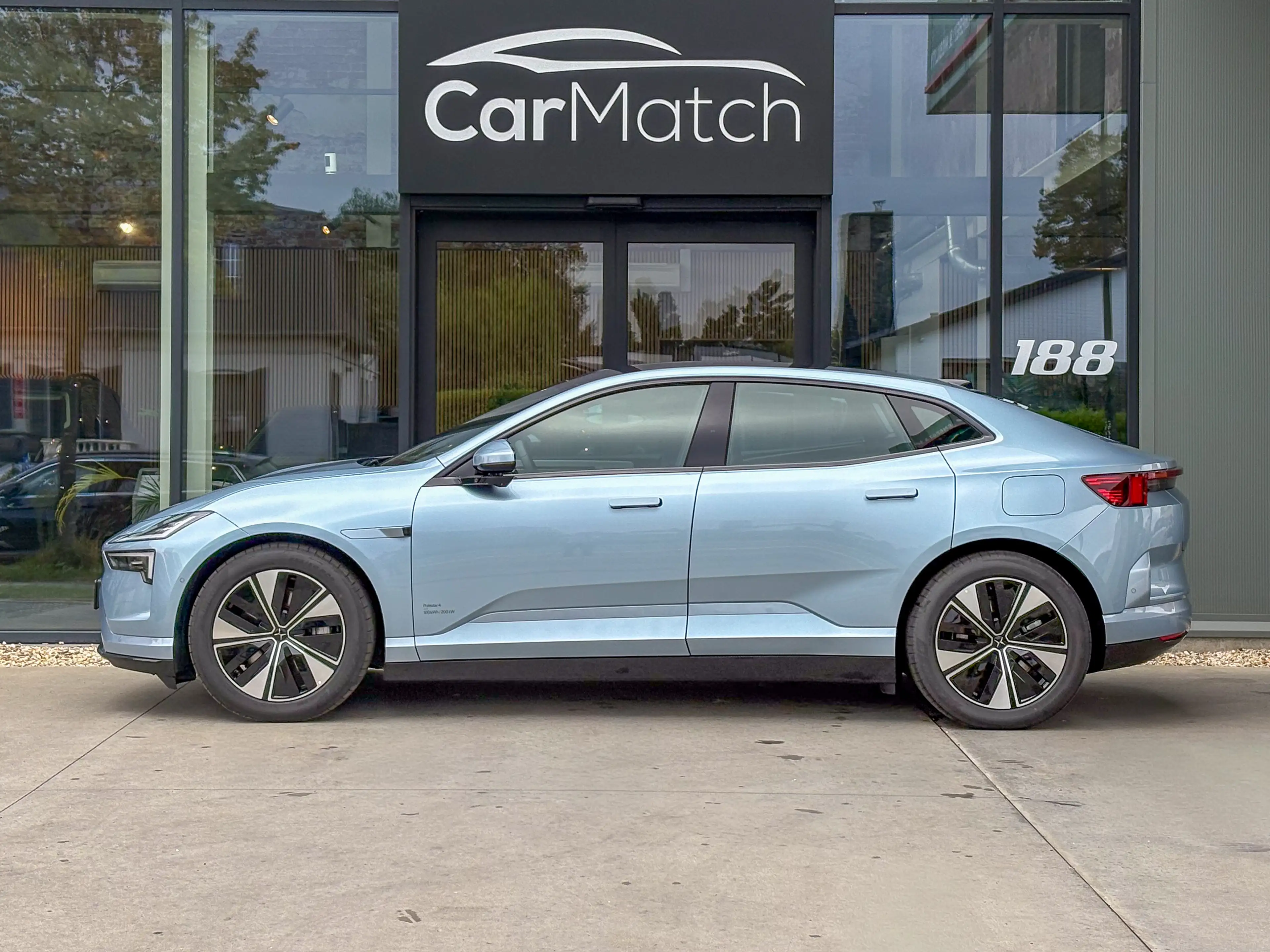 Polestar 4 Long Range Single Motor - Plus | Pilot — photo 12