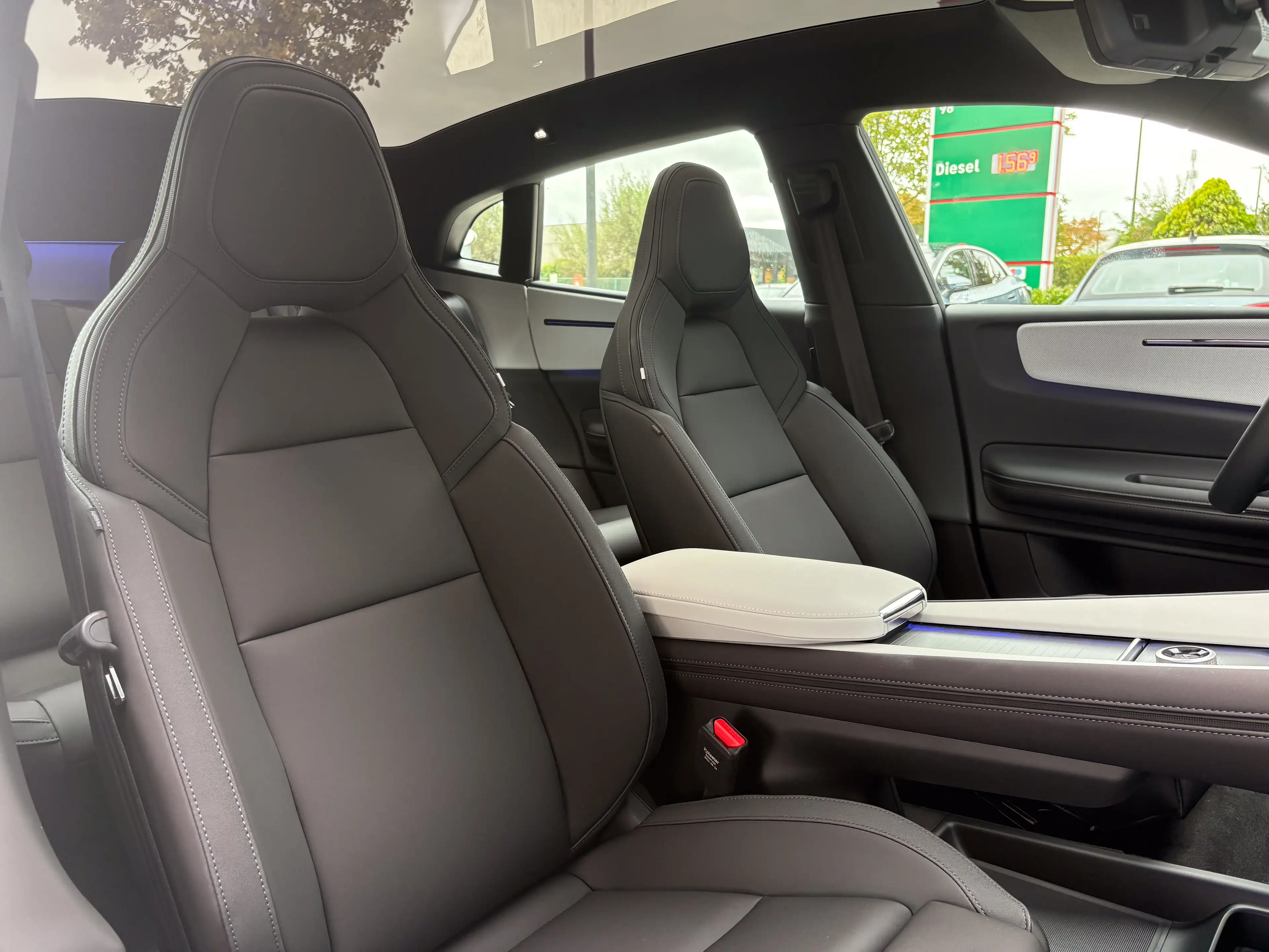 Polestar 4 Long Range Single Motor - Plus | Pilot — photo 14