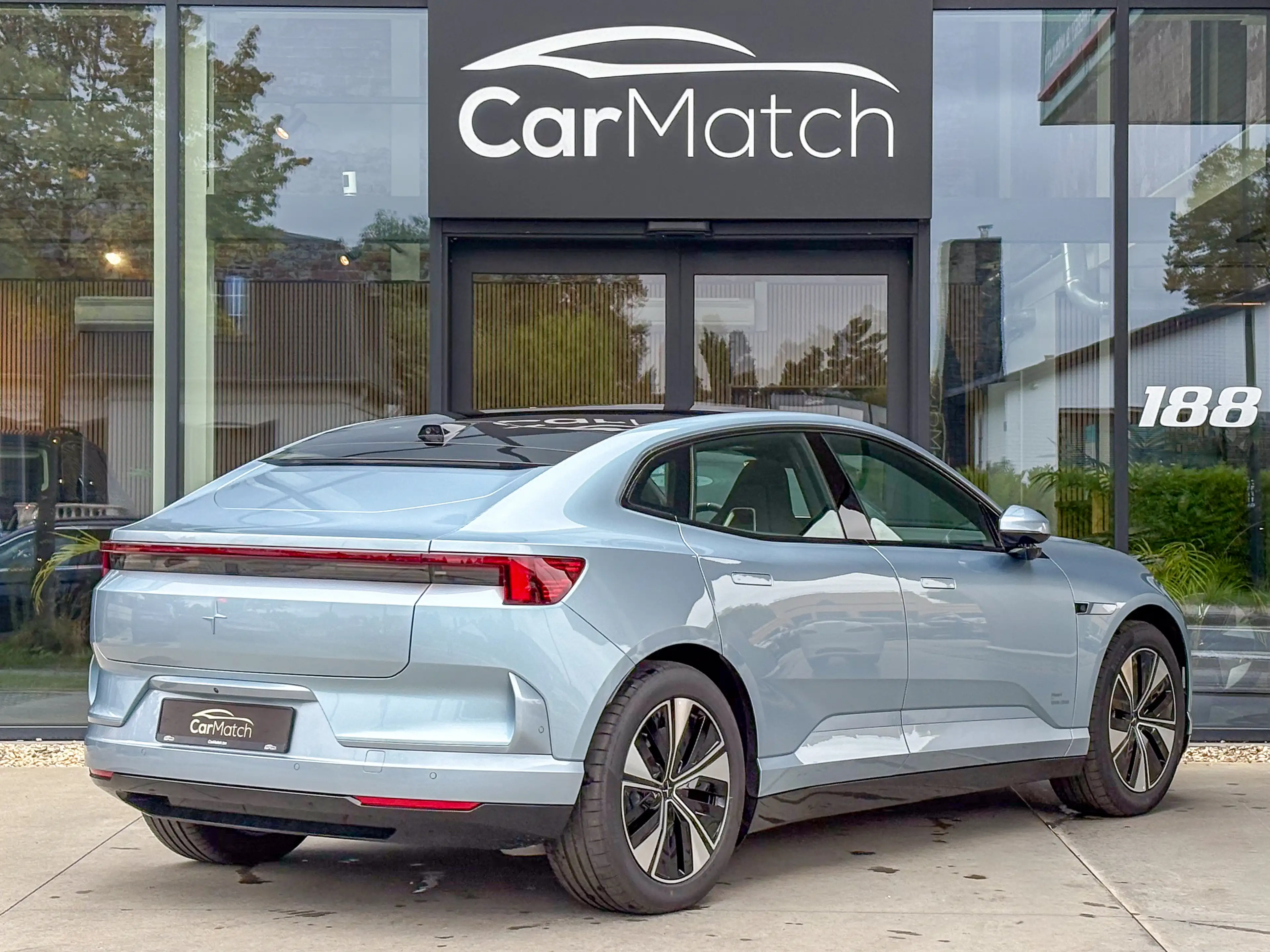Polestar 4 Long Range Single Motor - Plus | Pilot — photo 9