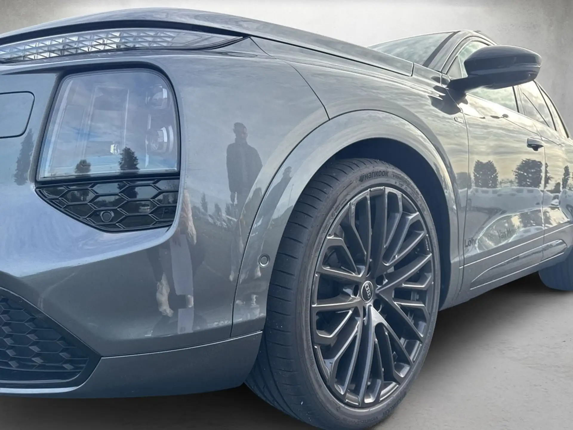 아우디 Audi Q7 2026 건메탈 사진 4